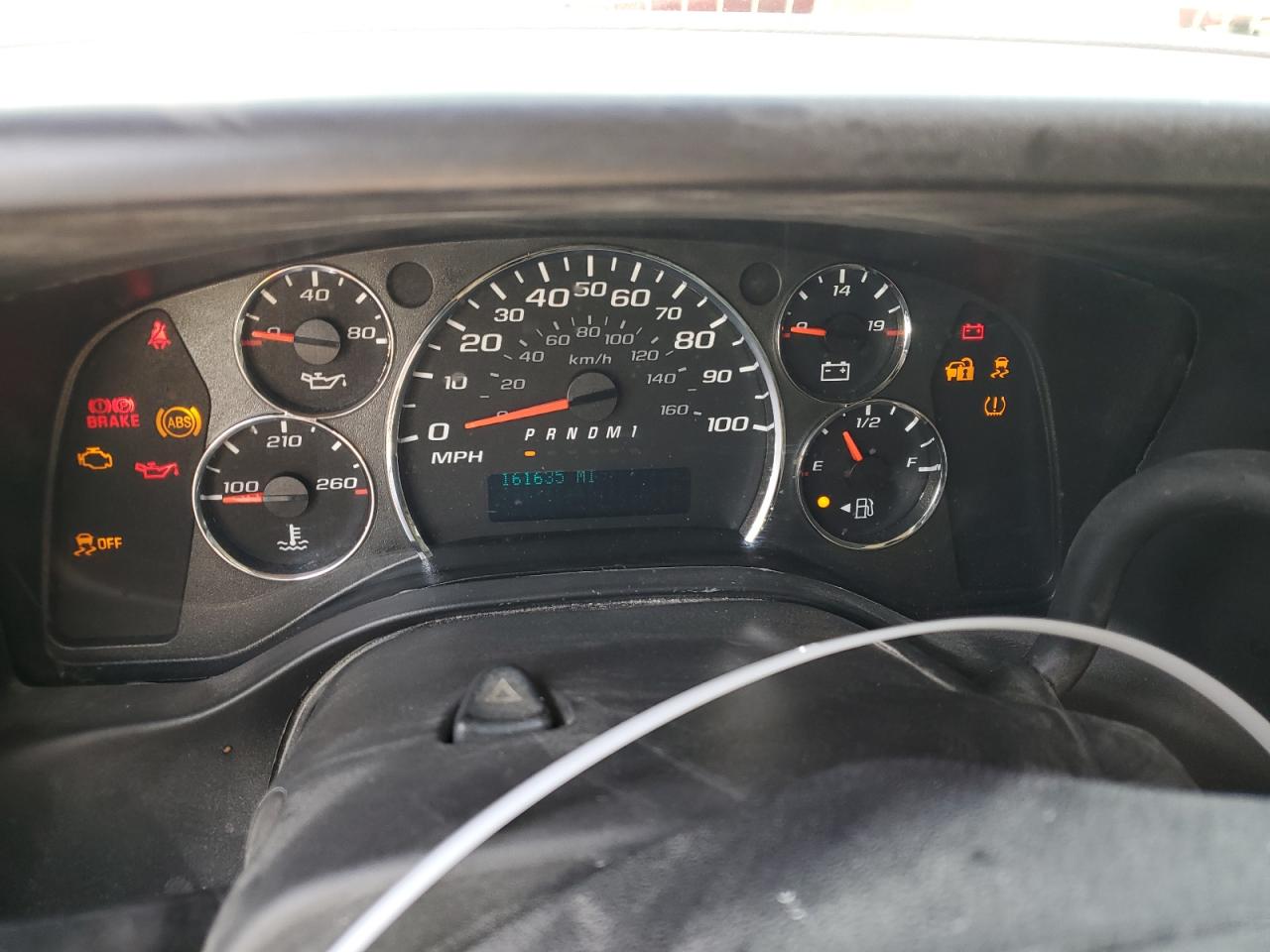2016 Chevrolet Express - Image 9