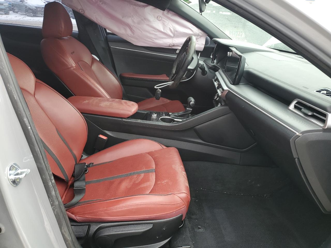 2022 Kia K5 - Image 7