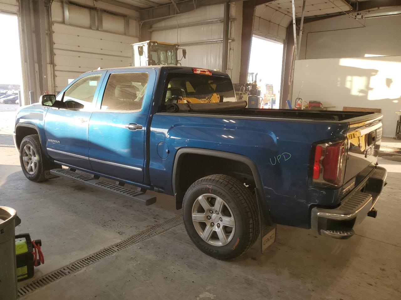 2017 GMC Sierra - Image 2