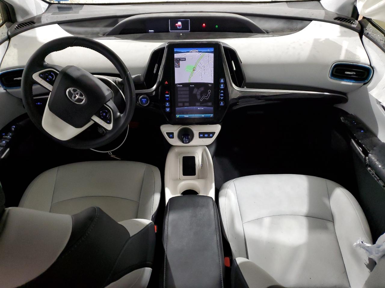 2017 Toyota Prius - Image 8
