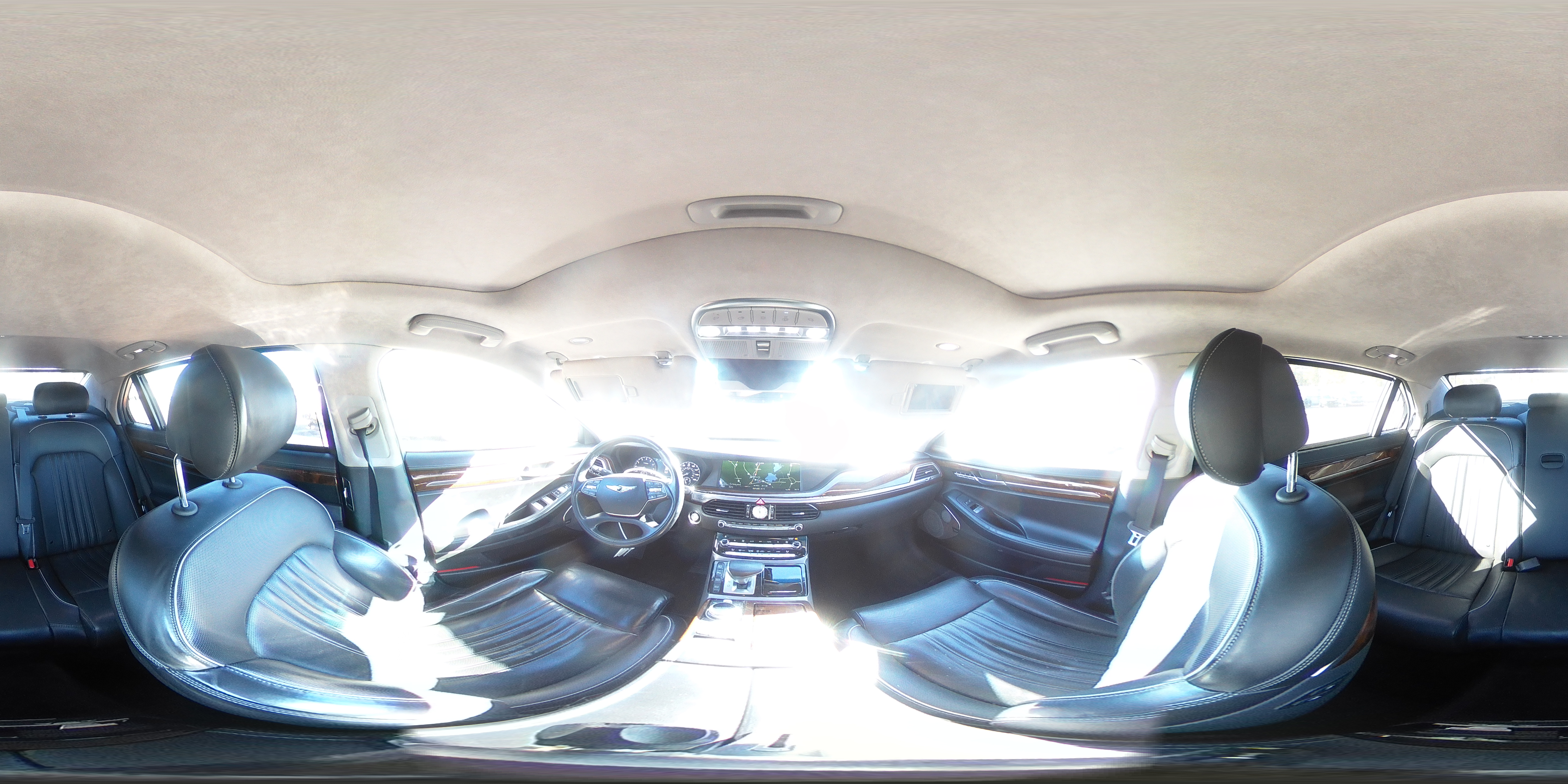 2017 Genesis G90 - Image 13