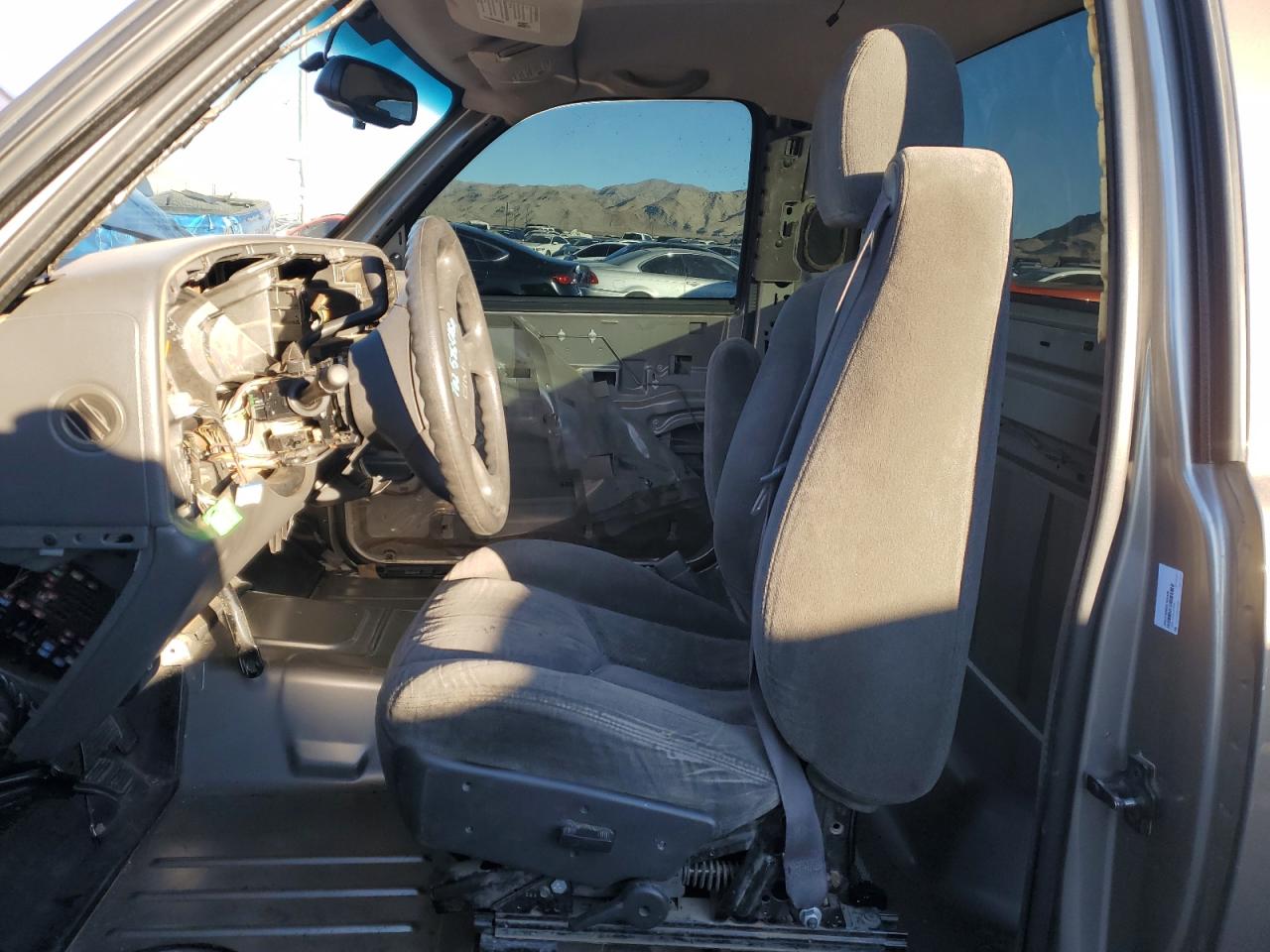 2003 GMC Sierra - Image 7