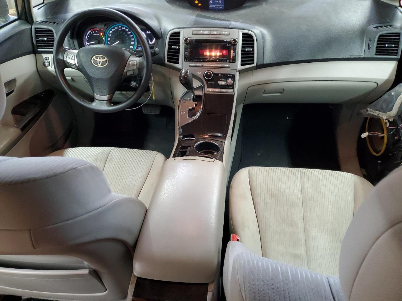 2010 Toyota Venza - Image 8