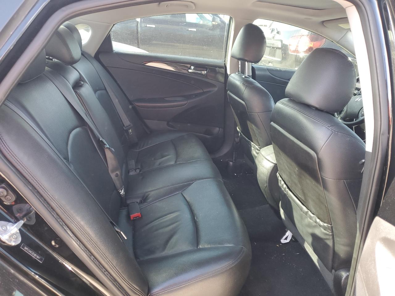 2014 Hyundai Sonata - Image 10