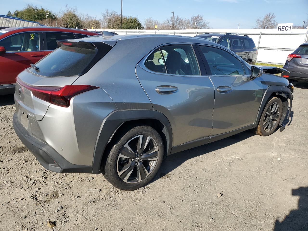 VIN JTHX3JBHXN2056083 2022 LEXUS UX 200 BAS no.3