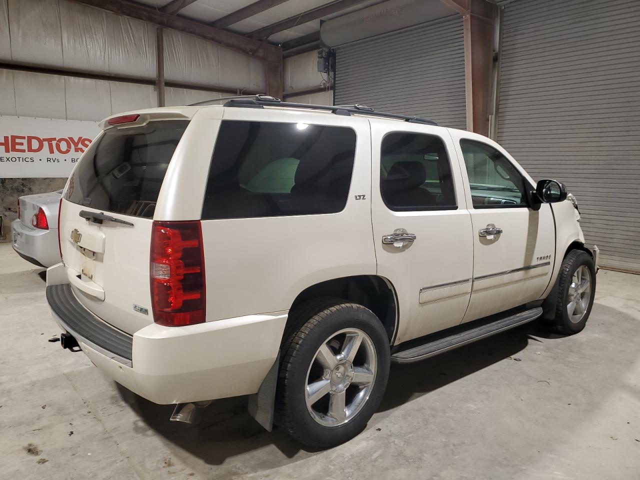 2011 Chevrolet Tahoe - Image 3
