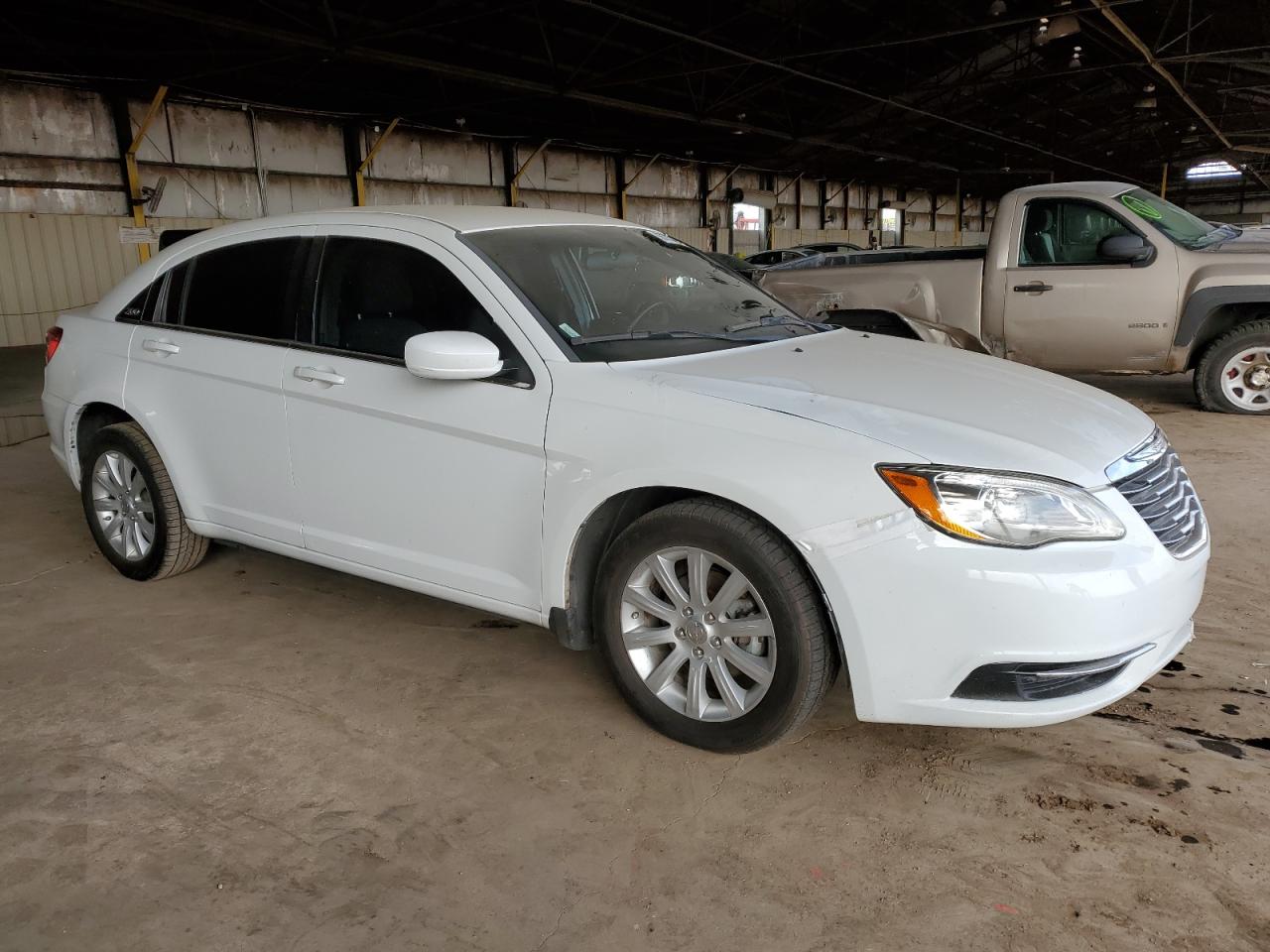 VIN 1C3CCBBGXDN556517 2013 CHRYSLER 200 no.4