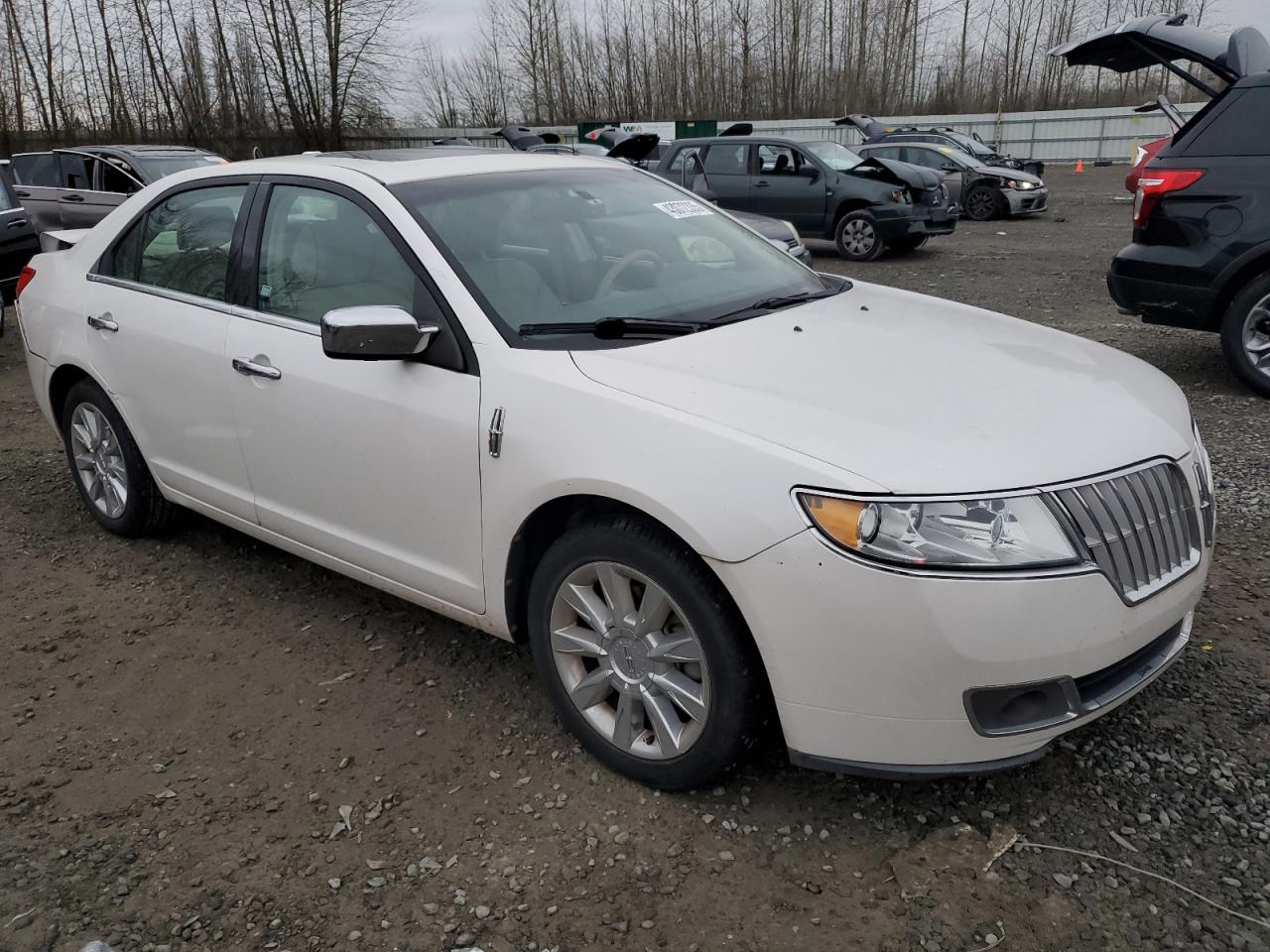2011 Lincoln MKZ - Image 4