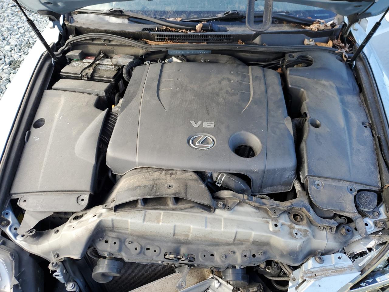 2012 Lexus IS - Image 11