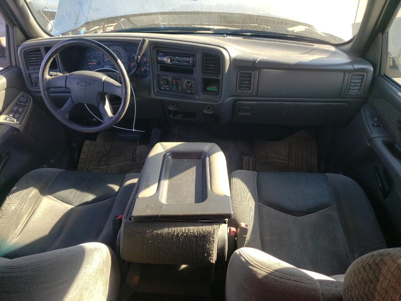 2003 Chevrolet Avalanche - Image 8