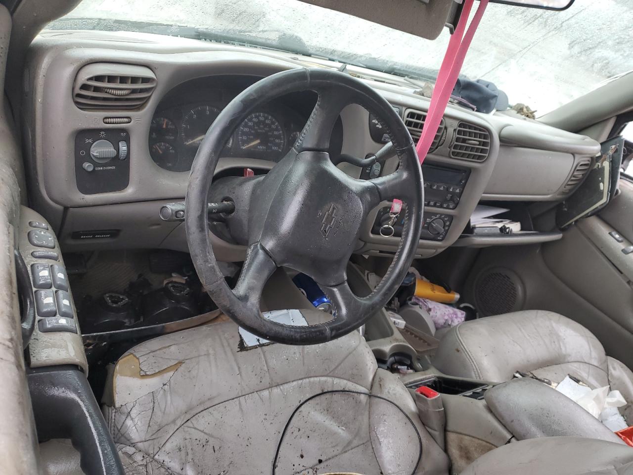 2004 Chevrolet Blazer - Image 8