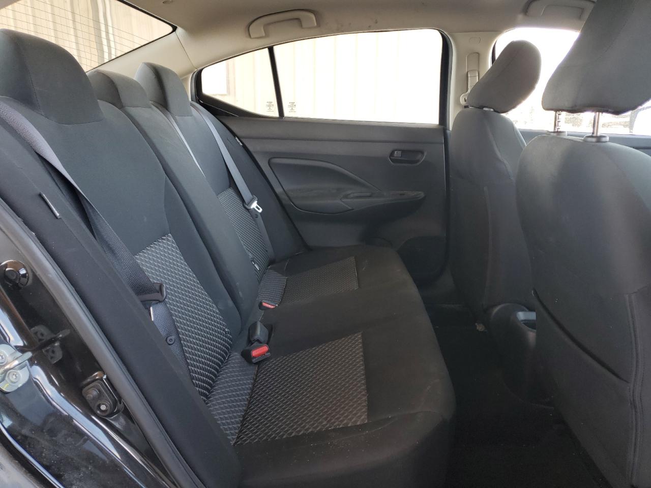 2020 Nissan Versa - Image 10