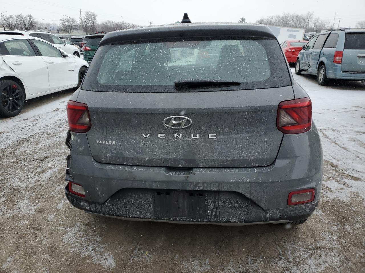2022 Hyundai Venue - Image 6