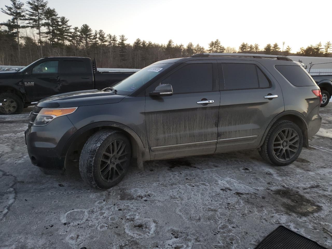 2015 Ford Explorer - Image 1