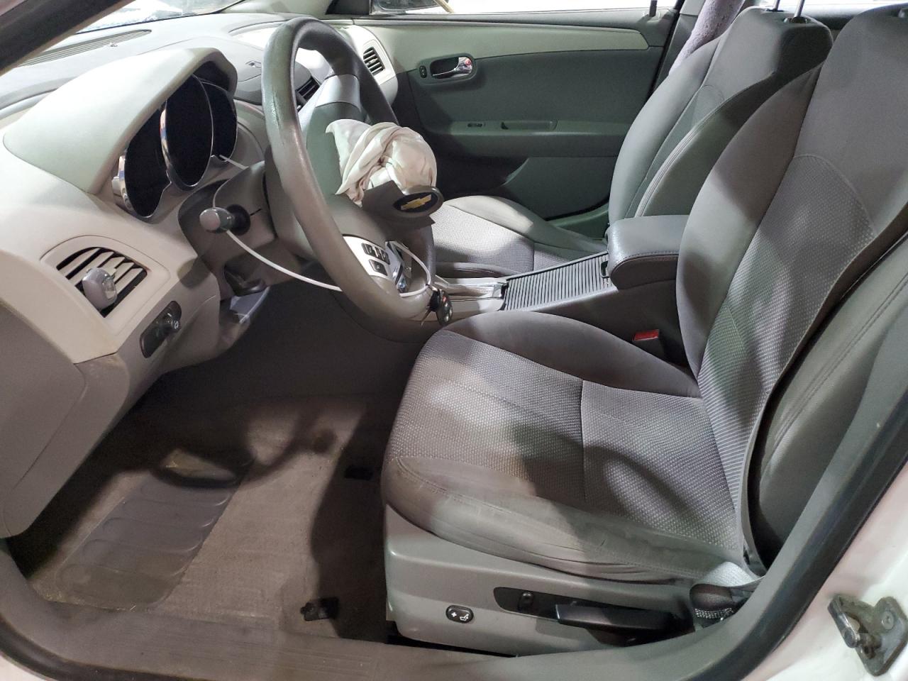 2012 Chevrolet Malibu - Image 7