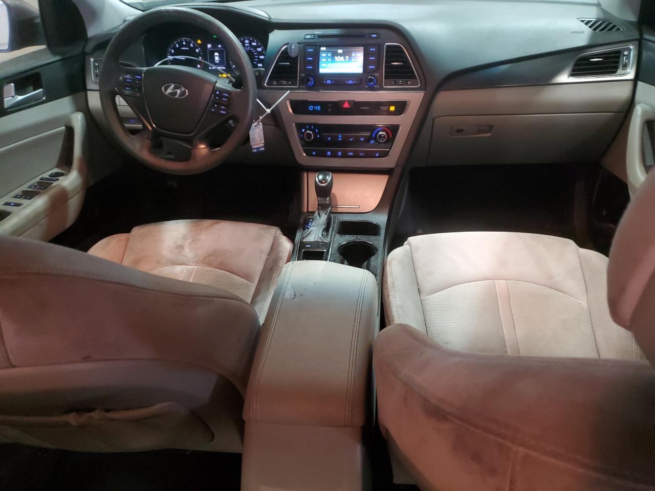 2015 Hyundai Sonata - Image 8
