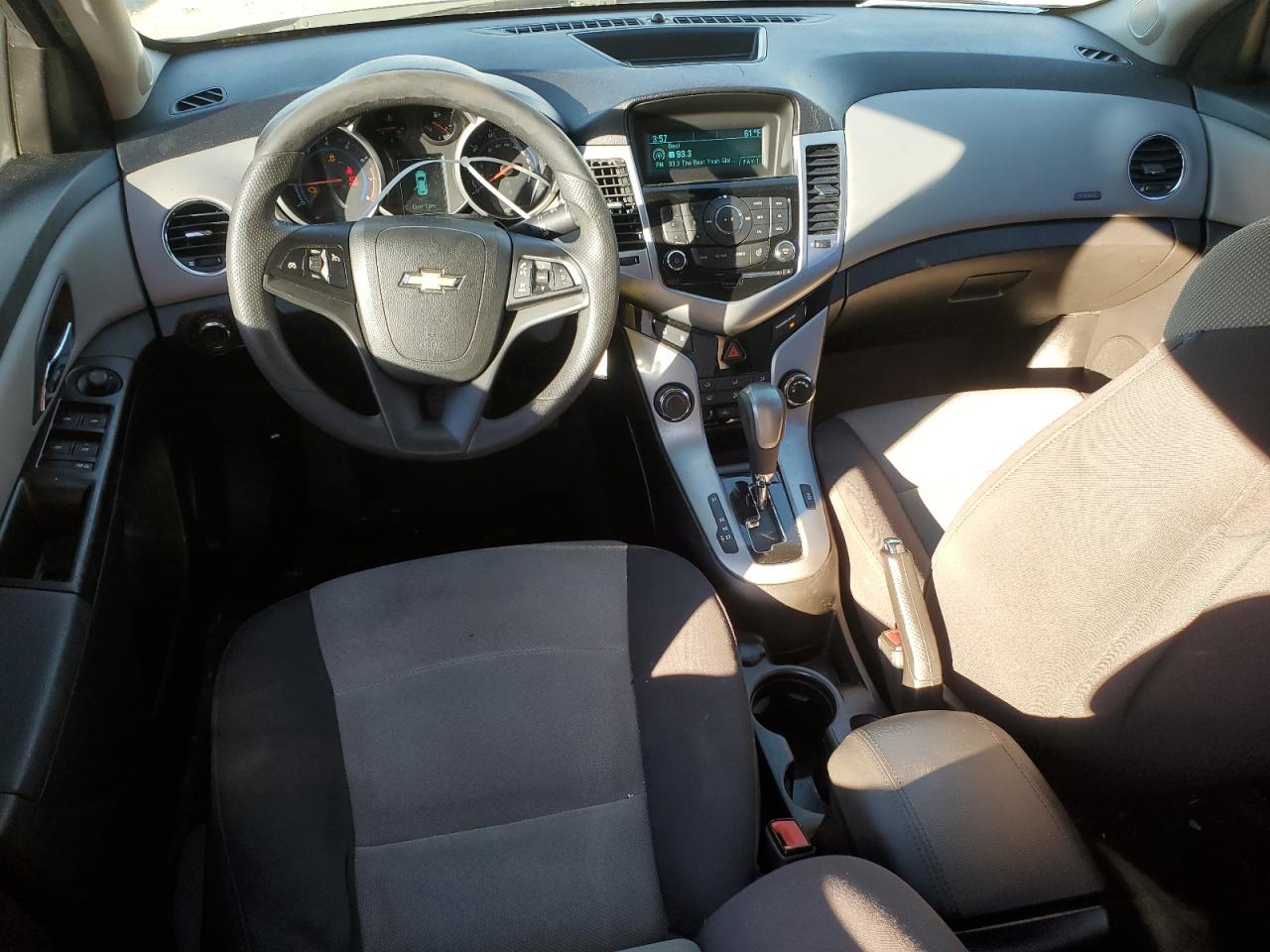 2012 Chevrolet Cruze - Image 8