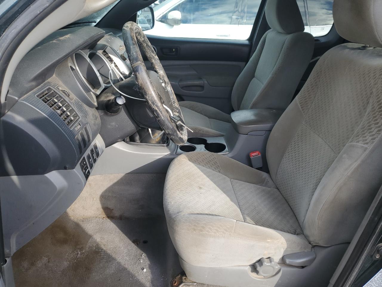 2010 Toyota Tacoma - Image 7