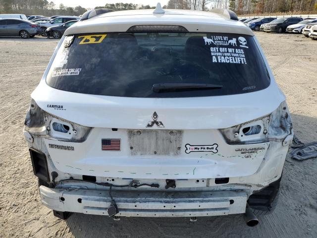  MITSUBISHI OUTLANDER 2017 Biały