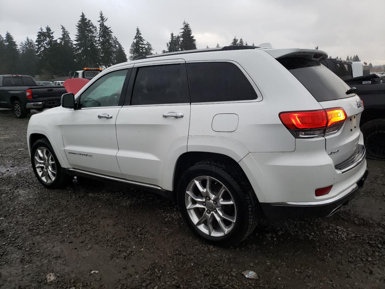 2014 Jeep Grand Cherokee - Image 2