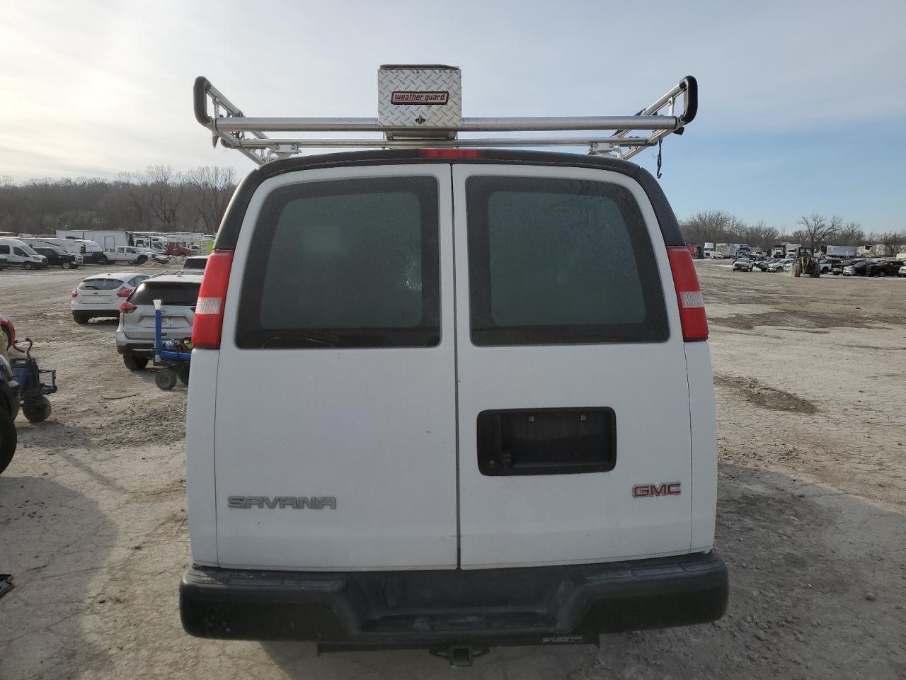 2018 GMC Savana - Image 6