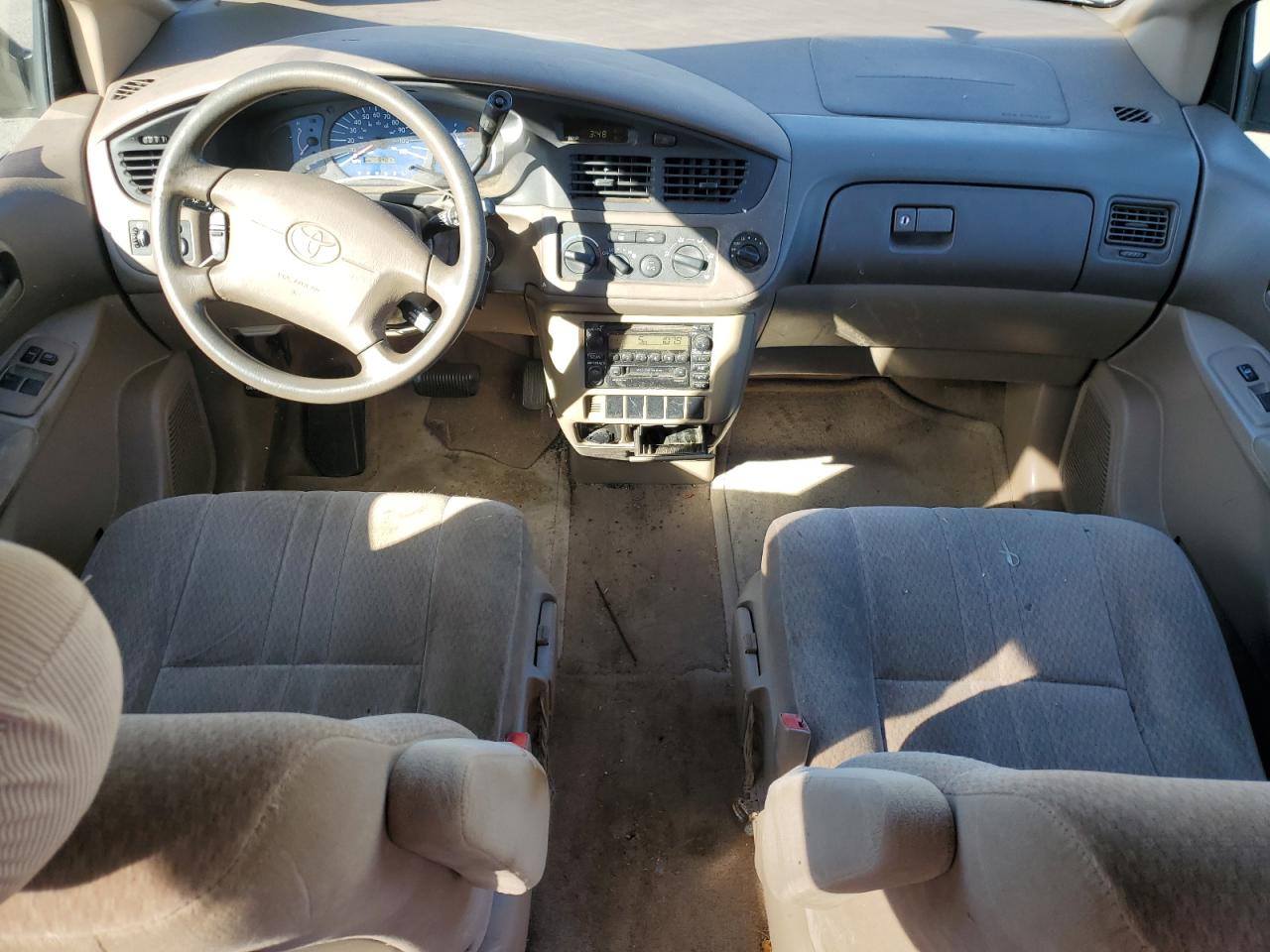 2002 Toyota Sienna - Image 8