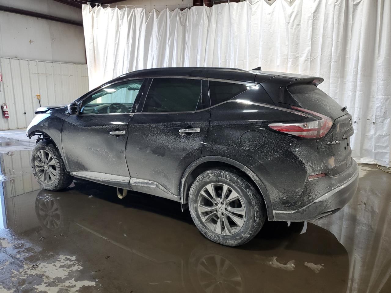 2016 Nissan Murano - Image 2