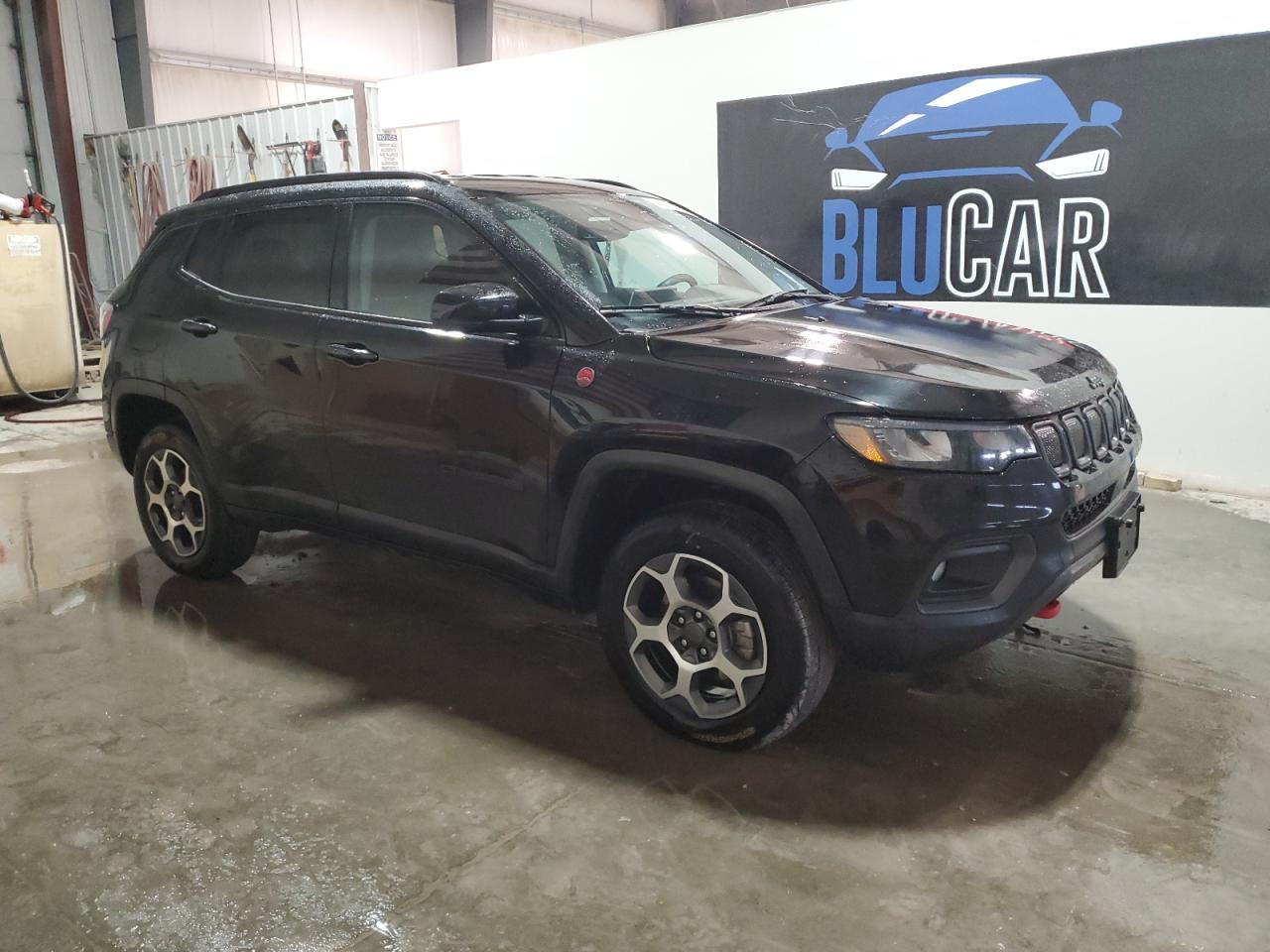2022 Jeep Compass - Image 4