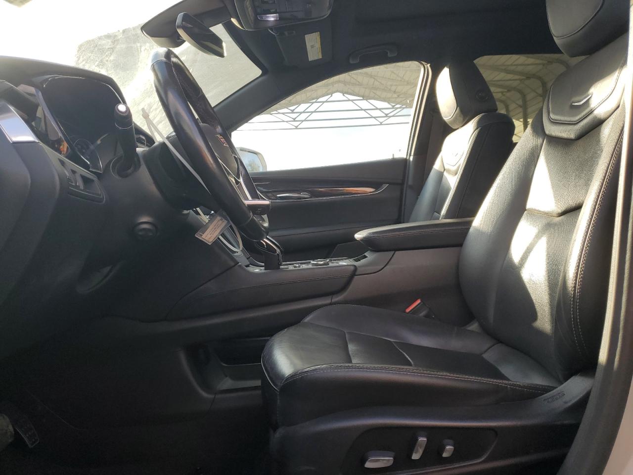 2020 Cadillac XT5 - Image 7