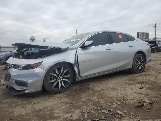 Sedans CHEVROLET MALIBU 2017 Srebrny
