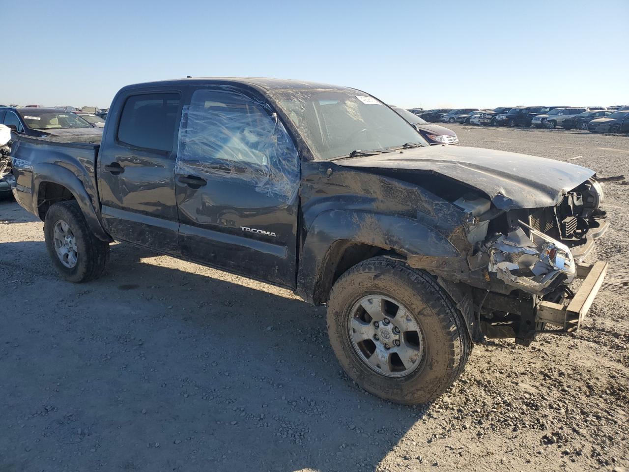 2015 Toyota Tacoma - Image 4
