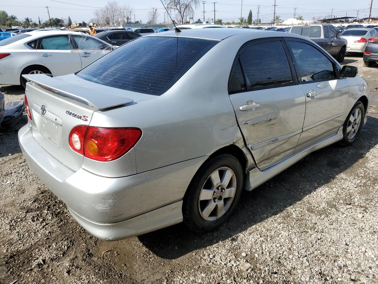 2004 Toyota Corolla - Image 3