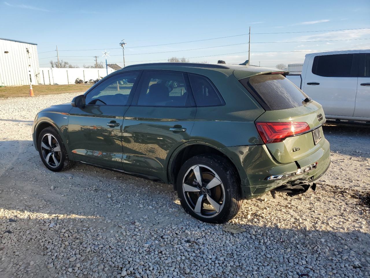 2023 Audi Q5 - Image 2