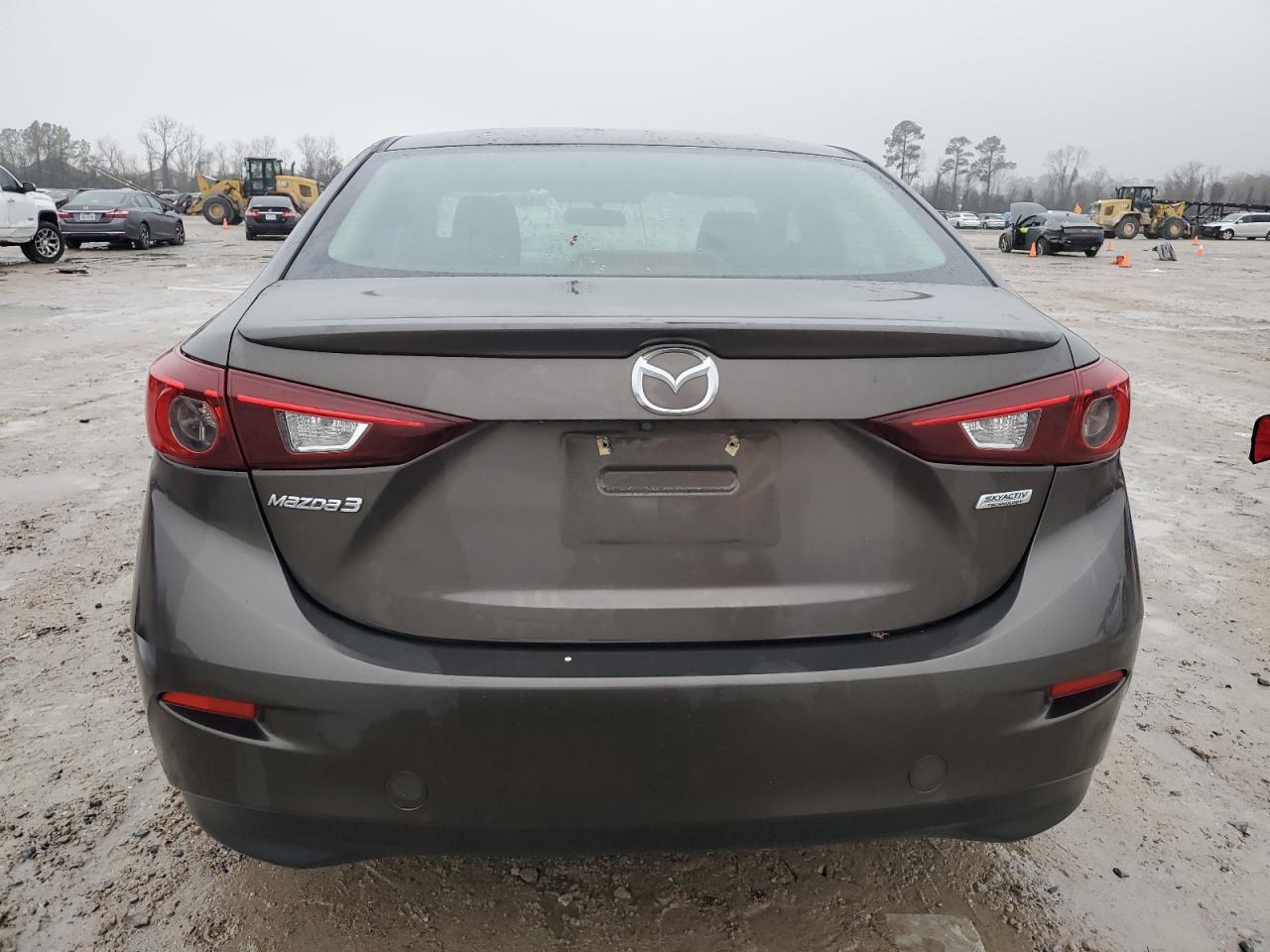 2015 Mazda 3 - Image 6