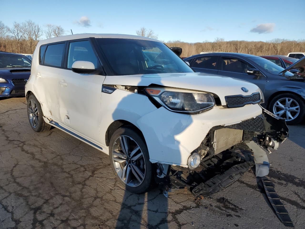 VIN KNDJP3A57G7352747 2016 KIA SOUL no.4