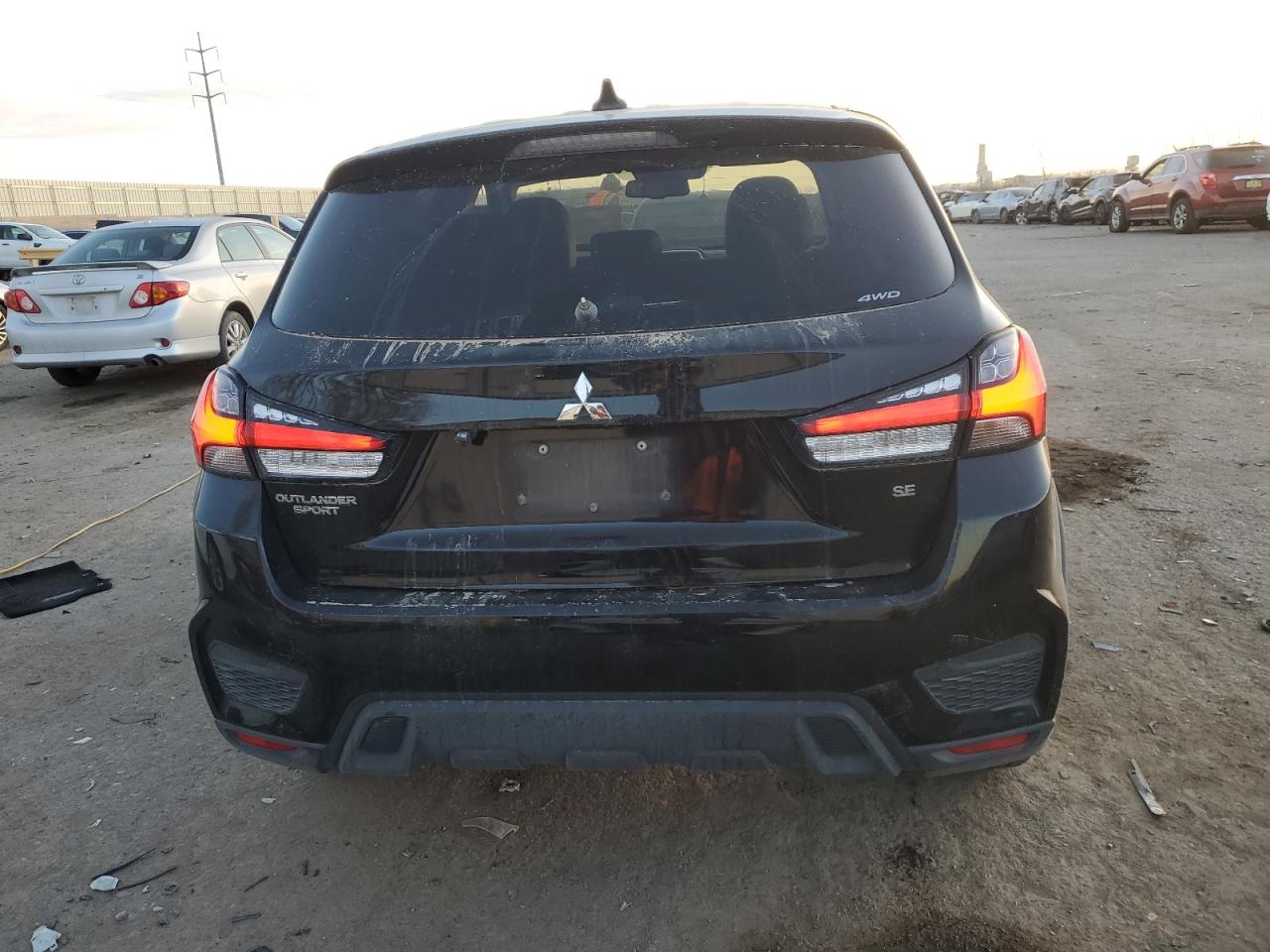 2024 Mitsubishi Outlander - Image 6