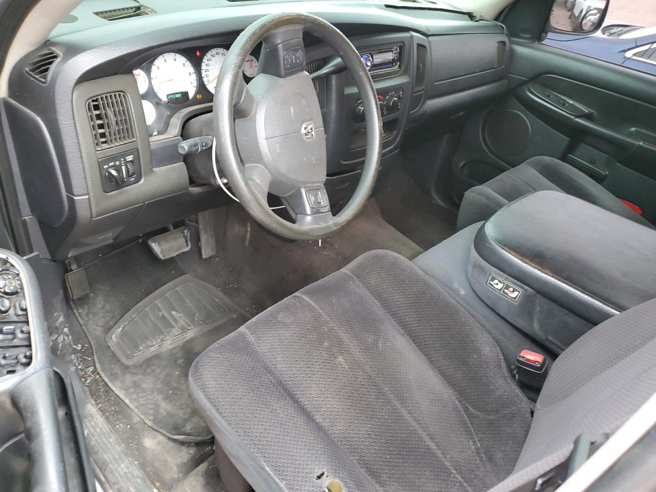 2004 Dodge RAM - Image 8
