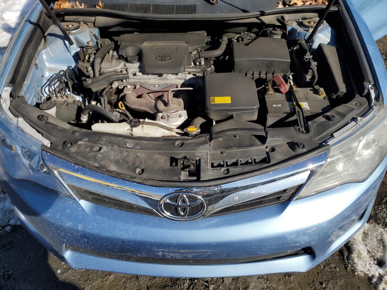 2013 Toyota Camry - Image 11