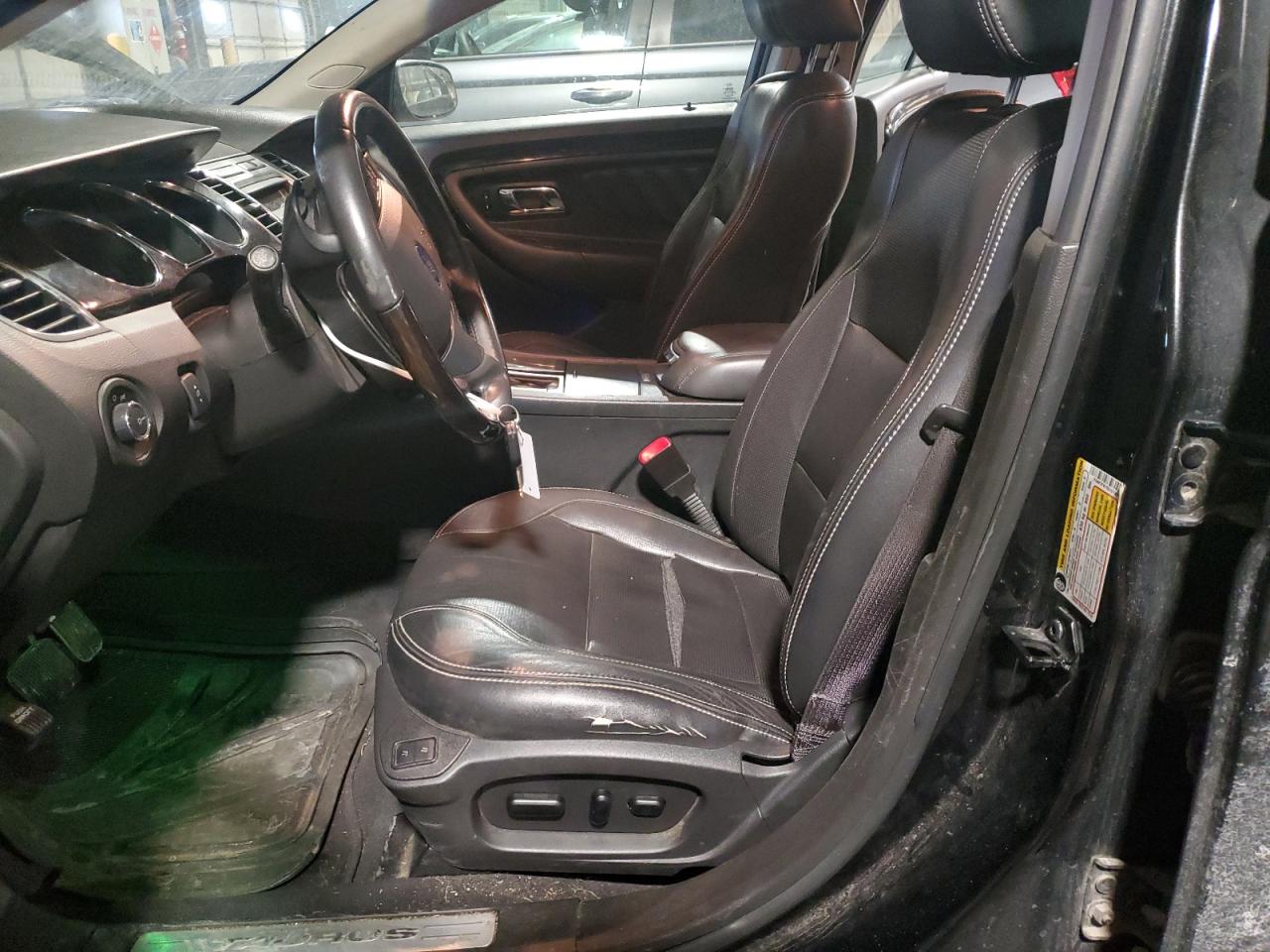 2011 Ford Taurus - Image 7