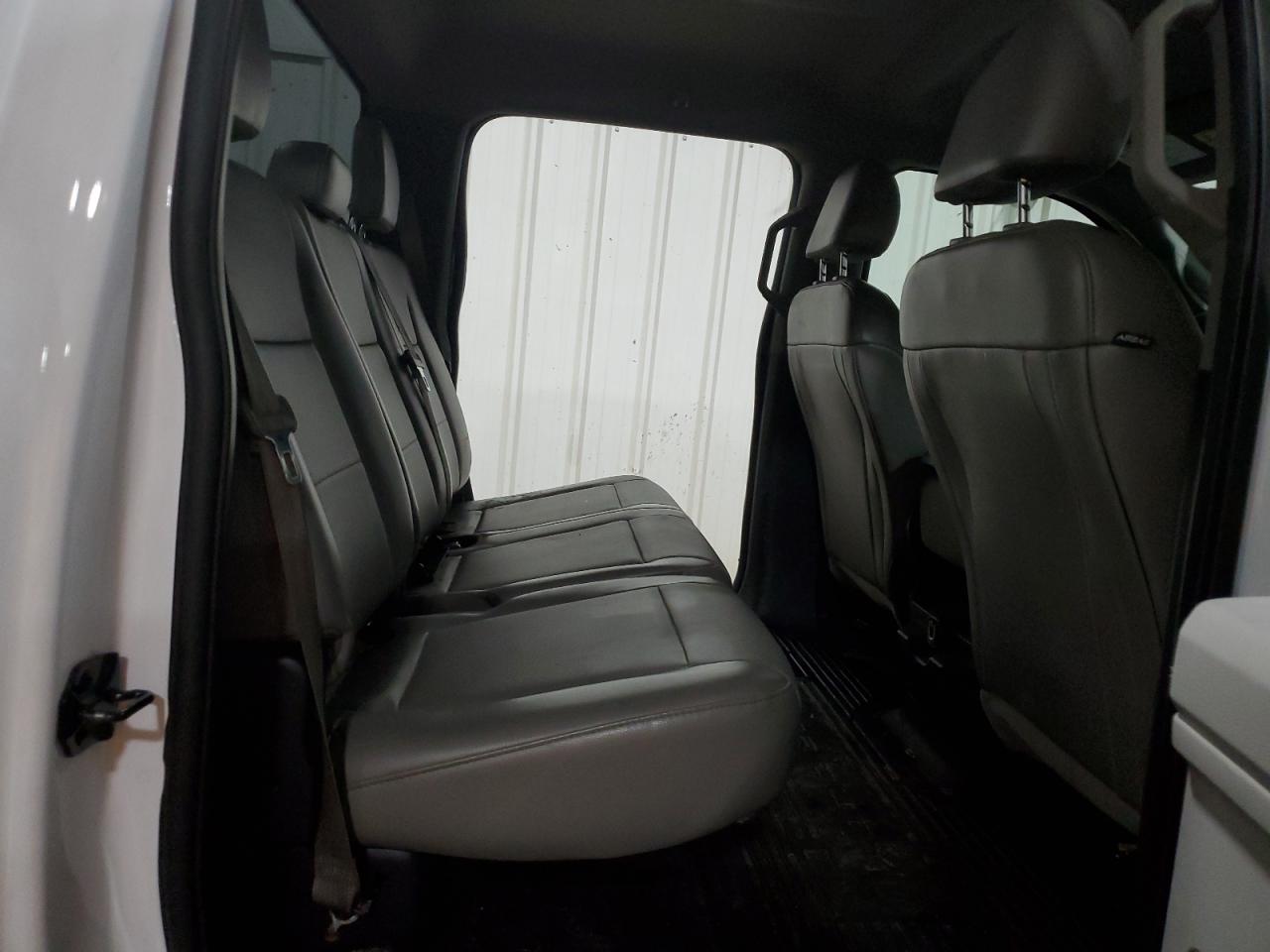 2017 Ford F250 - Image 10