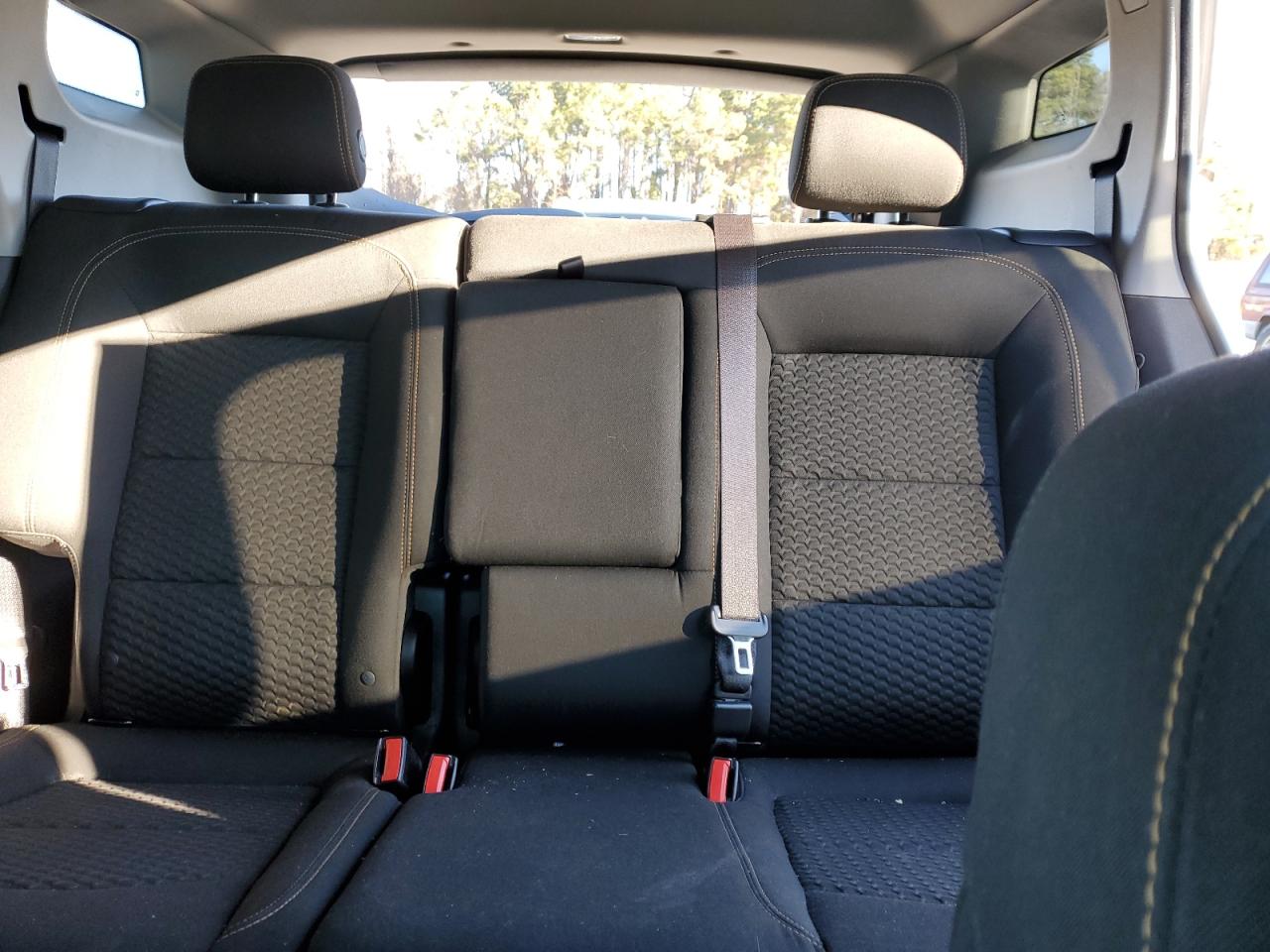 2020 GMC Terrain - Image 10