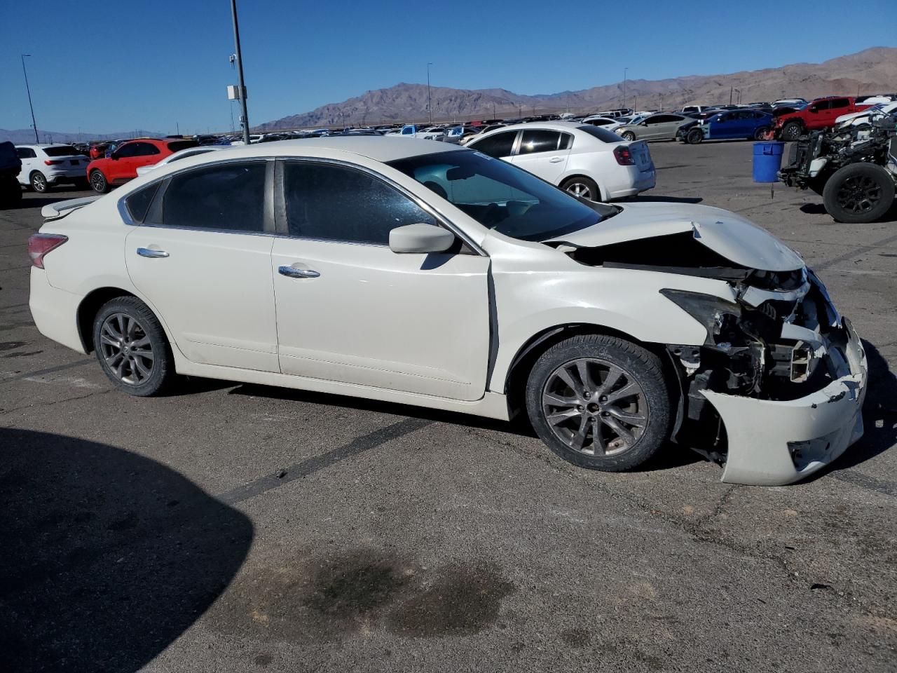 2015 Nissan Altima - Image 4