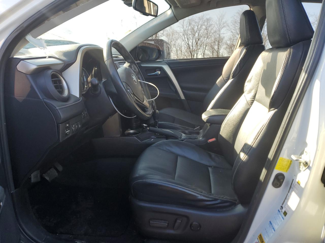 2014 Toyota RAV 4 - Image 7
