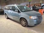 2010 Chrysler Town & Country Touring იყიდება Indianapolis-ში, IN - Front End