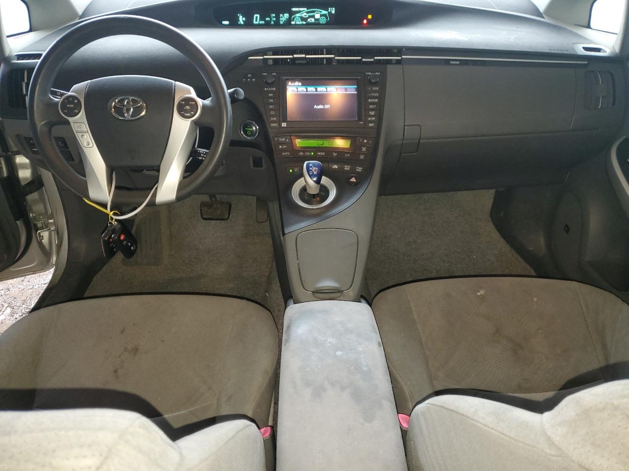2010 Toyota Prius - Image 8