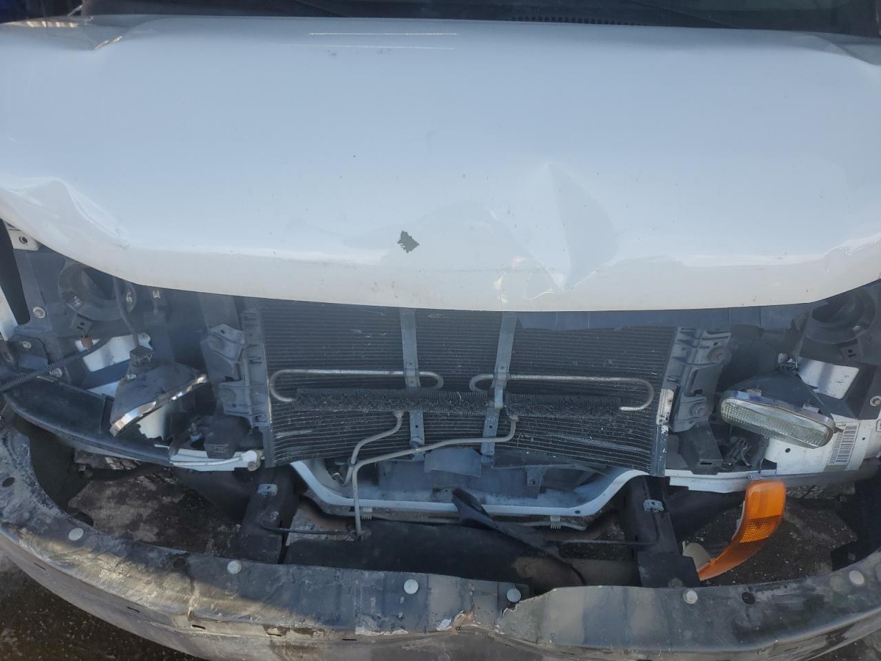 2013 Chevrolet Express - Image 12