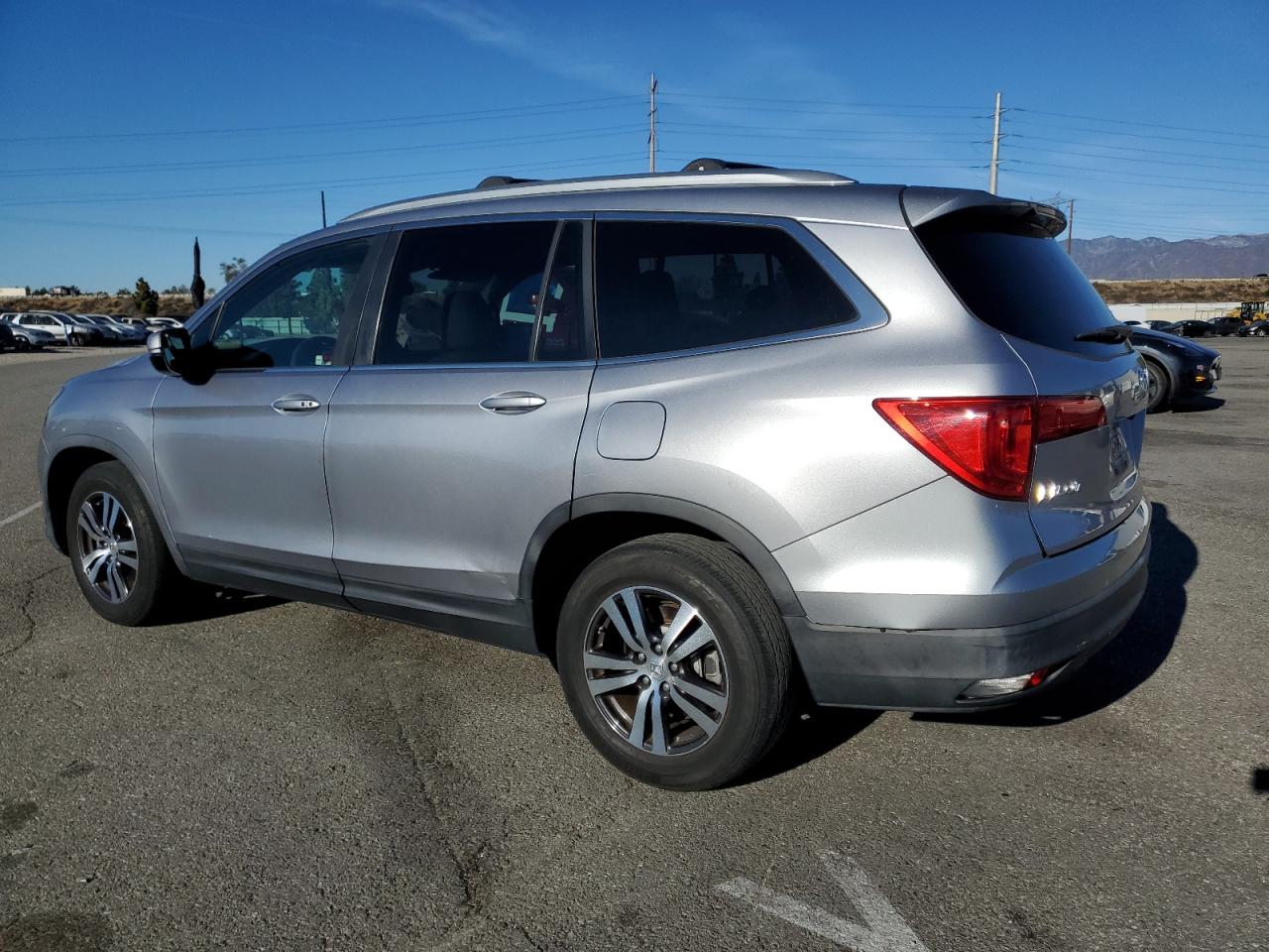 2016 Honda Pilot - Image 2