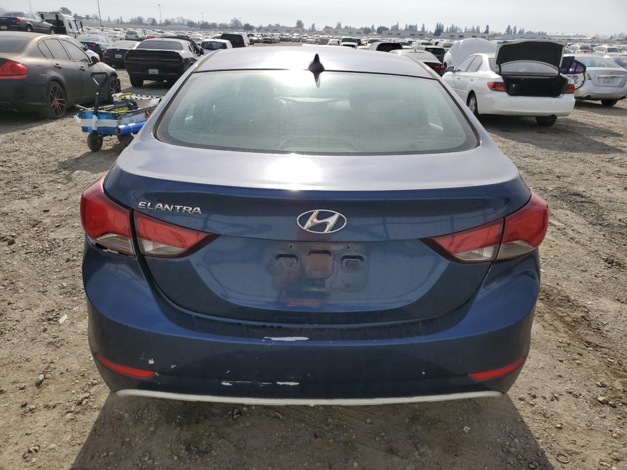 2015 Hyundai Elantra - Image 6