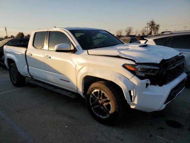  TOYOTA TACOMA 2024 Biały