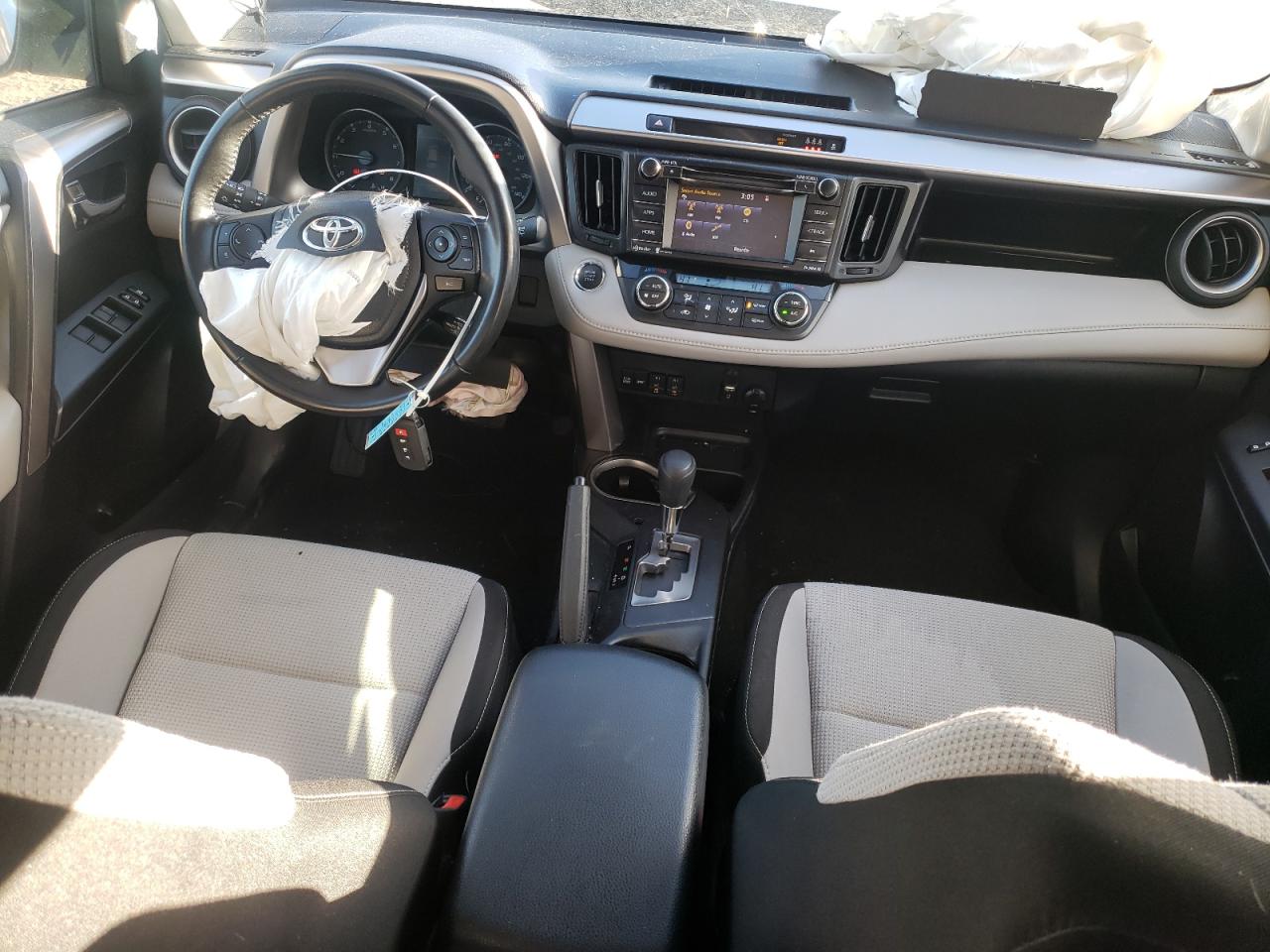 2018 Toyota RAV 4 - Image 8